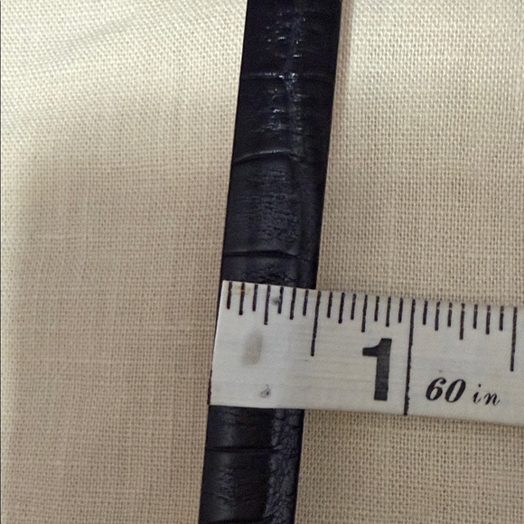 Ralph Lauren Woman’s Black Croc-Embossed Leather Belt, Gold Hardware Size Large. main image 5